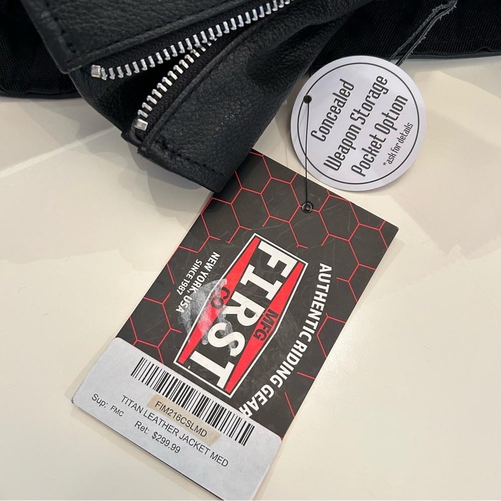 First riding. Gear Men's Black Leather motorcycle Jacket. Silver zippers. New! - Picture 10 of 14
